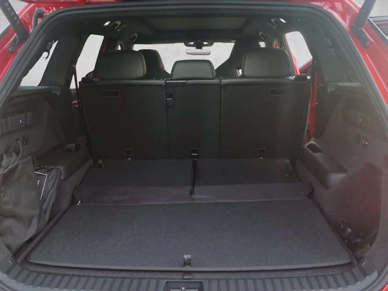 2025 Skoda Kodiaq RS 265HP 4X4 PANO MATRIX 360 ACC 160z — 9