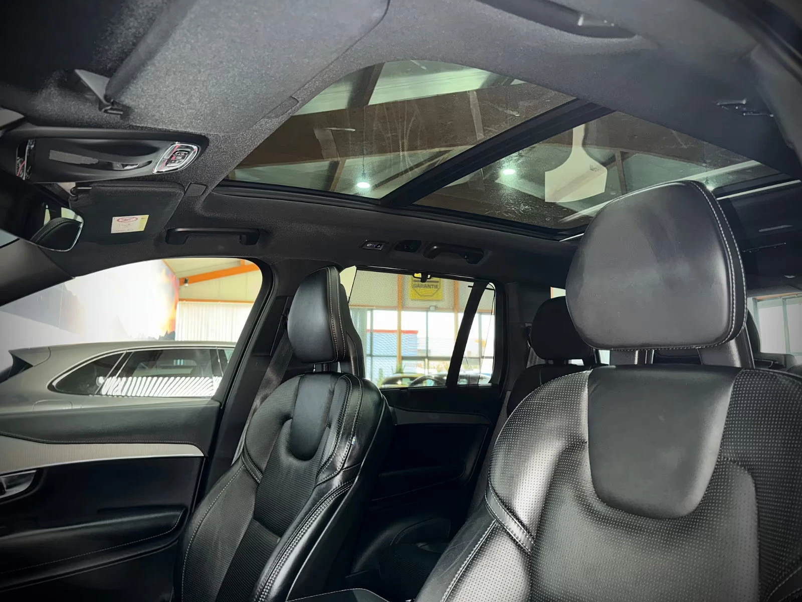 2020 Volvo XC90 B5 235HP R-DESIGN 4X4 ACC 360 PANO MAMO 213z — 12