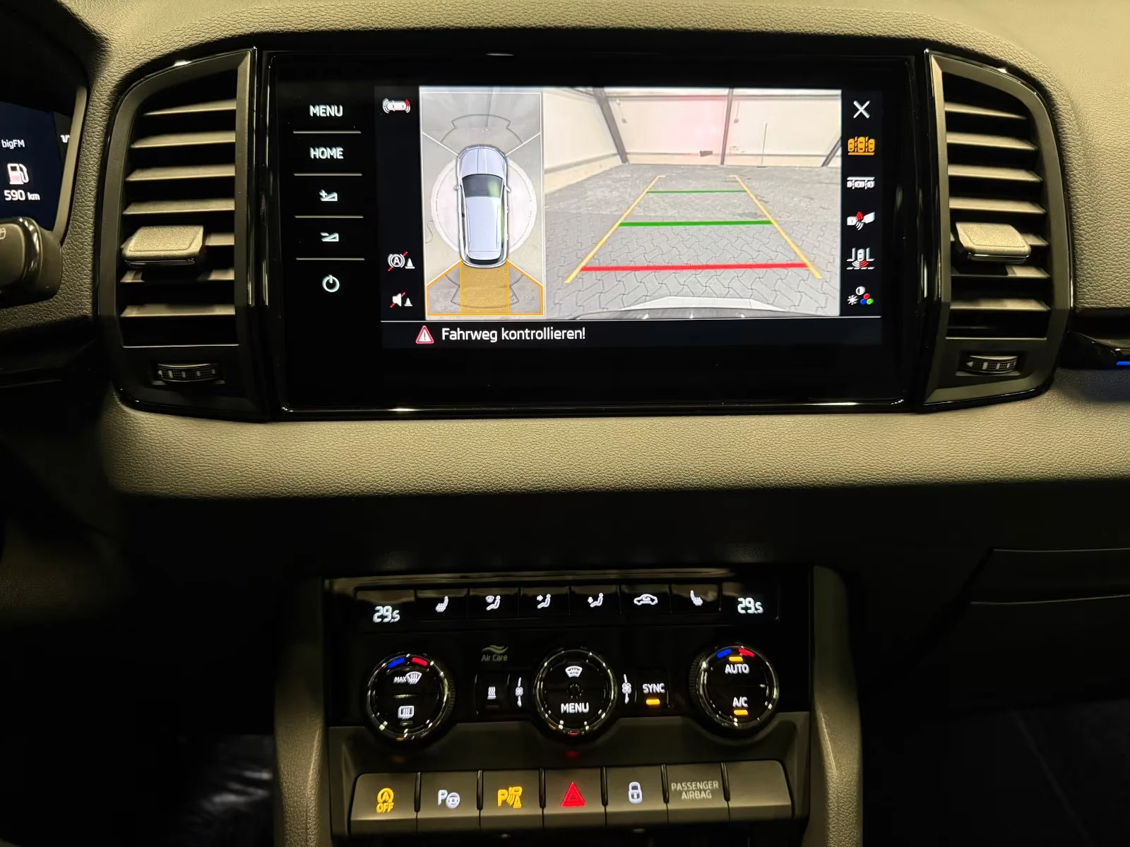 2022 Skoda Karoq 2.0 150HP SPORT 4X4 PANO 360 AMBI DIGITAL ACC 245z — 15