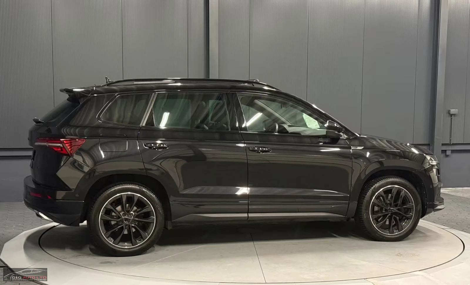 2022 Skoda Karoq 2.0 150HP SPORT 4X4 PANO 360 AMBI DIGITAL ACC 245z — 6