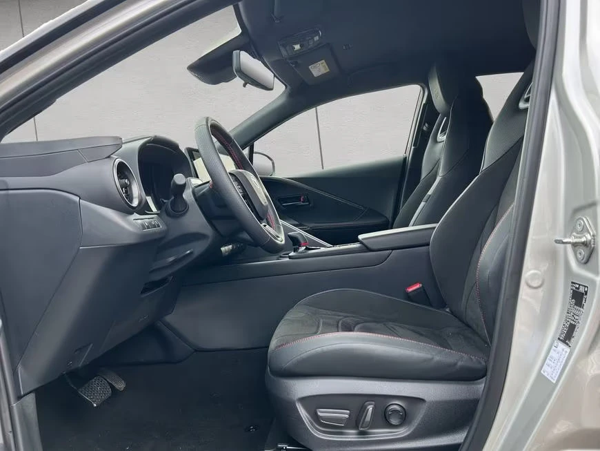 2024 Toyota C-HR 2.0HEV 197HP GR-SPORT 4X4 360 ACC 317z — 11