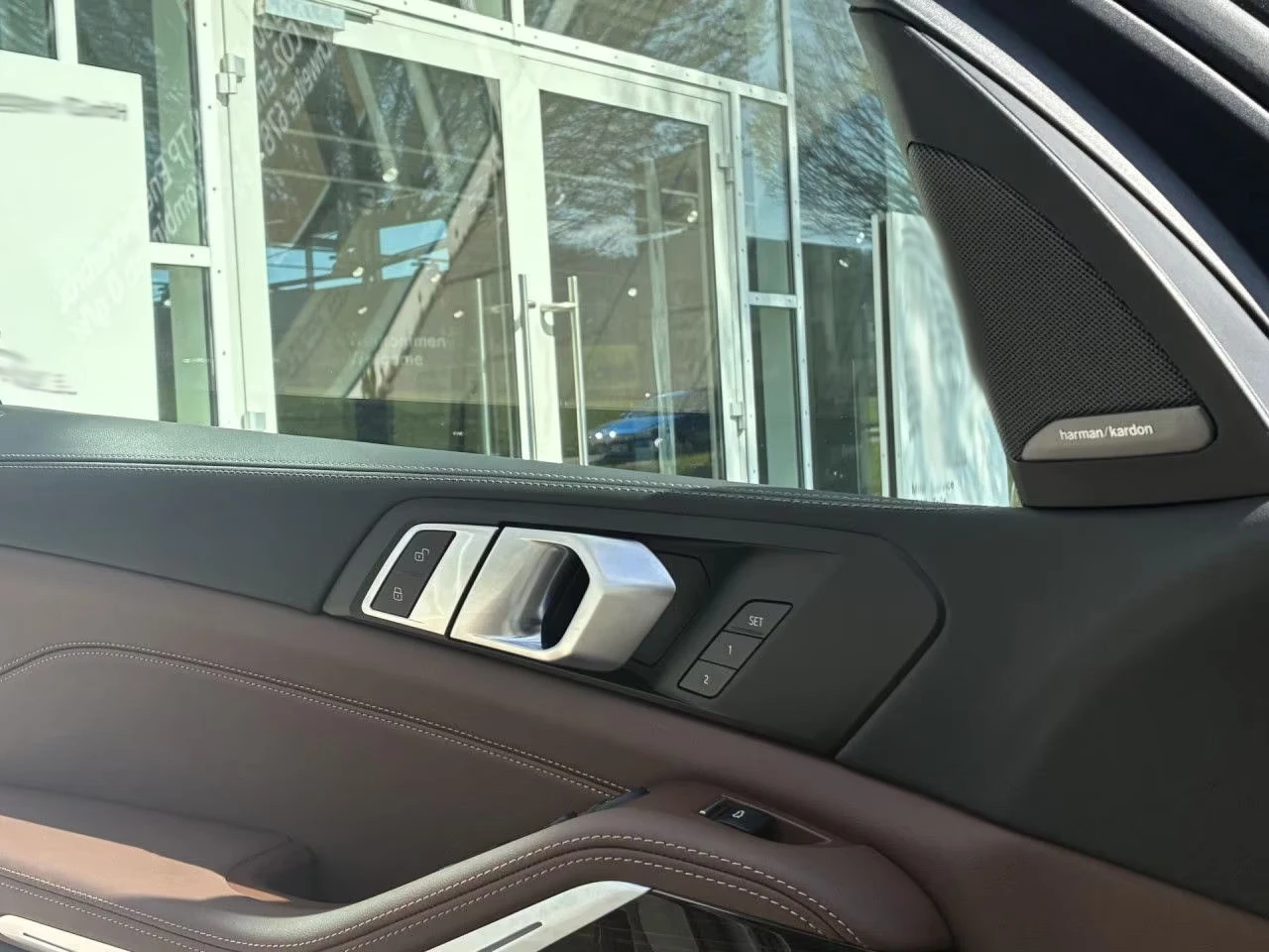 2025 BMW X5 40i 381HP 4X4 M-SPORT PANO 360 HUD H&K MEMO 188q — 14