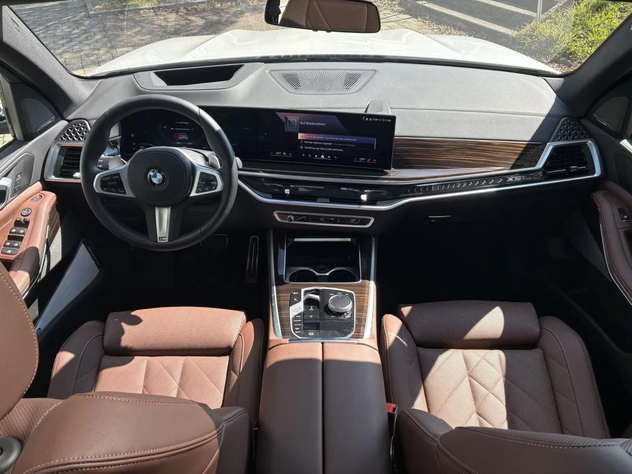 2025 BMW X5 40i 381HP 4X4 M-SPORT PANO 360 HUD H&K MEMO 188q — 8