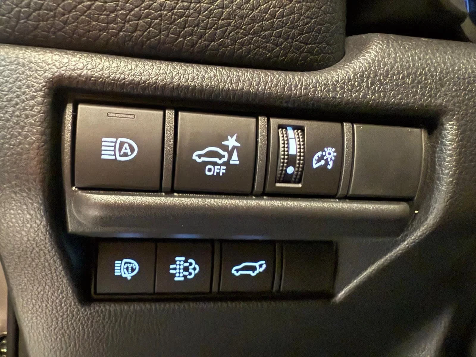 2025 Toyota Land Cruiser НОВ! LC250 205HP LOUNGE PANO 360 HUD JBL MEMO 206q — 14