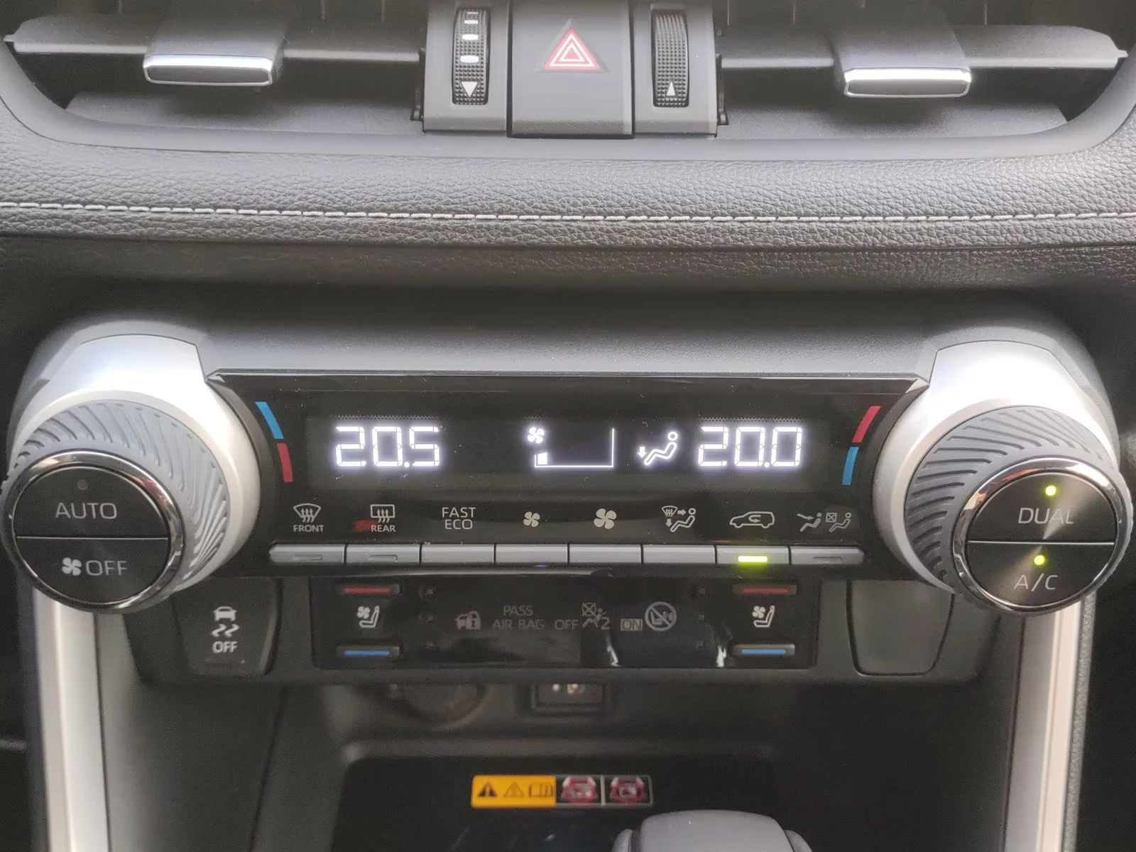 2025 Toyota RAV4 НОВ!GR-SPORT 222HP 4X4 360 JBL HUD KLESS 377z — 11