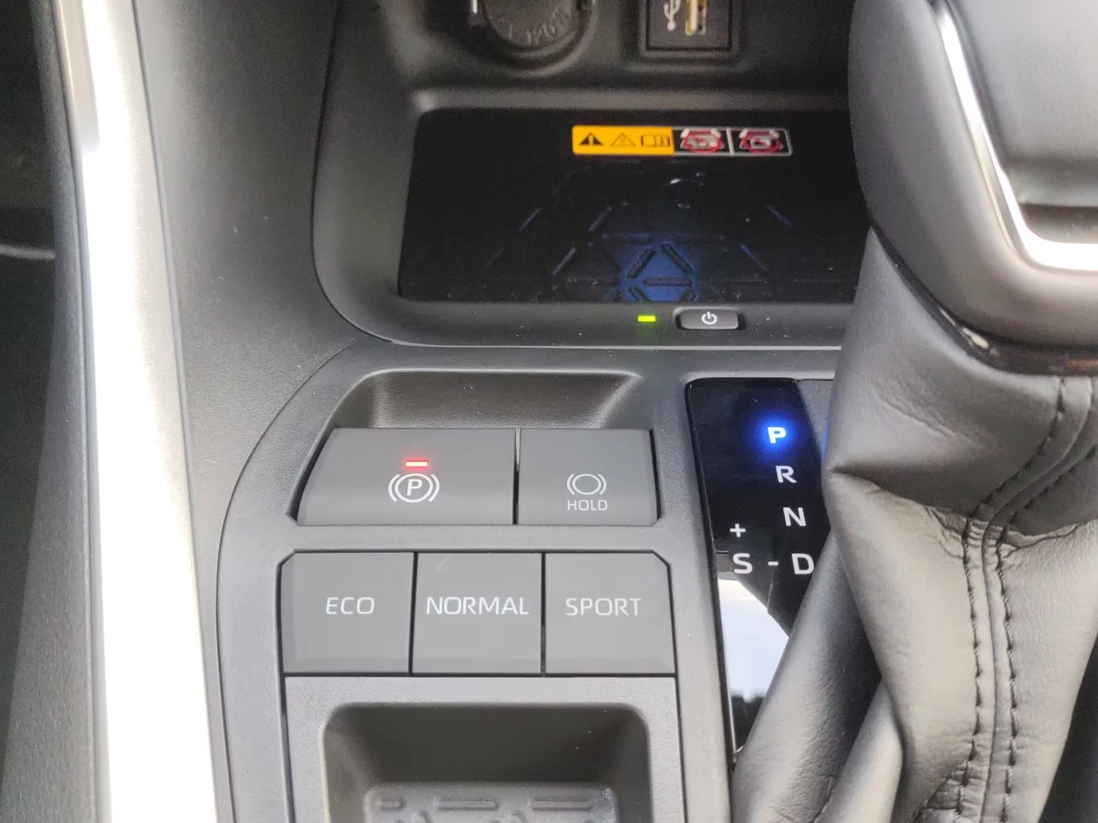 2025 Toyota RAV4 НОВ!GR-SPORT 222HP 4X4 360 JBL HUD KLESS 377z — 12