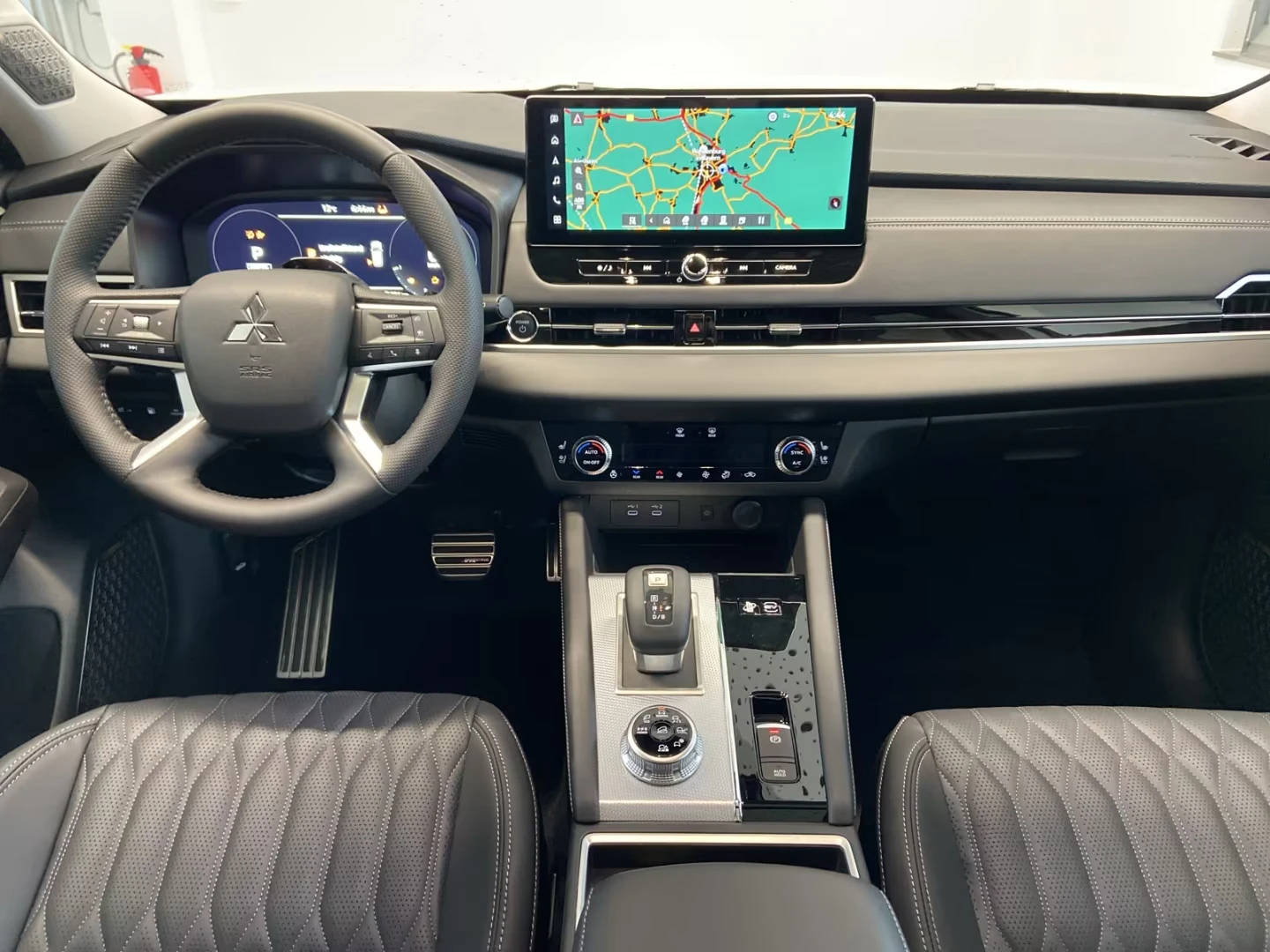 2025 Mitsubishi Outlander 2.4PHEV 306HP TOP PANO 360 HUD YAMAHA 202h — 8
