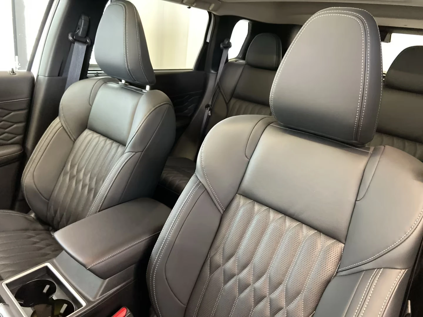 2025 Mitsubishi Outlander 2.4PHEV 306HP TOP PANO 360 HUD YAMAHA 202h — 9