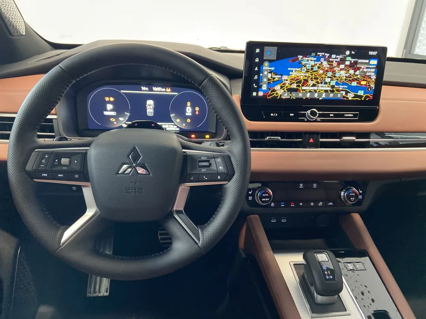 2025 Mitsubishi Outlander 2.4PHEV 306HP TOP LUXURY PANO 360 HUD YAMAHA 203h — 8