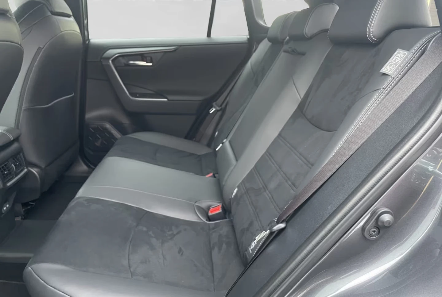 2025 Toyota RAV4 2.5PHEV 306HP GR-SPORT 4X4 CAM NAVI MEMO JBL 242q — 13