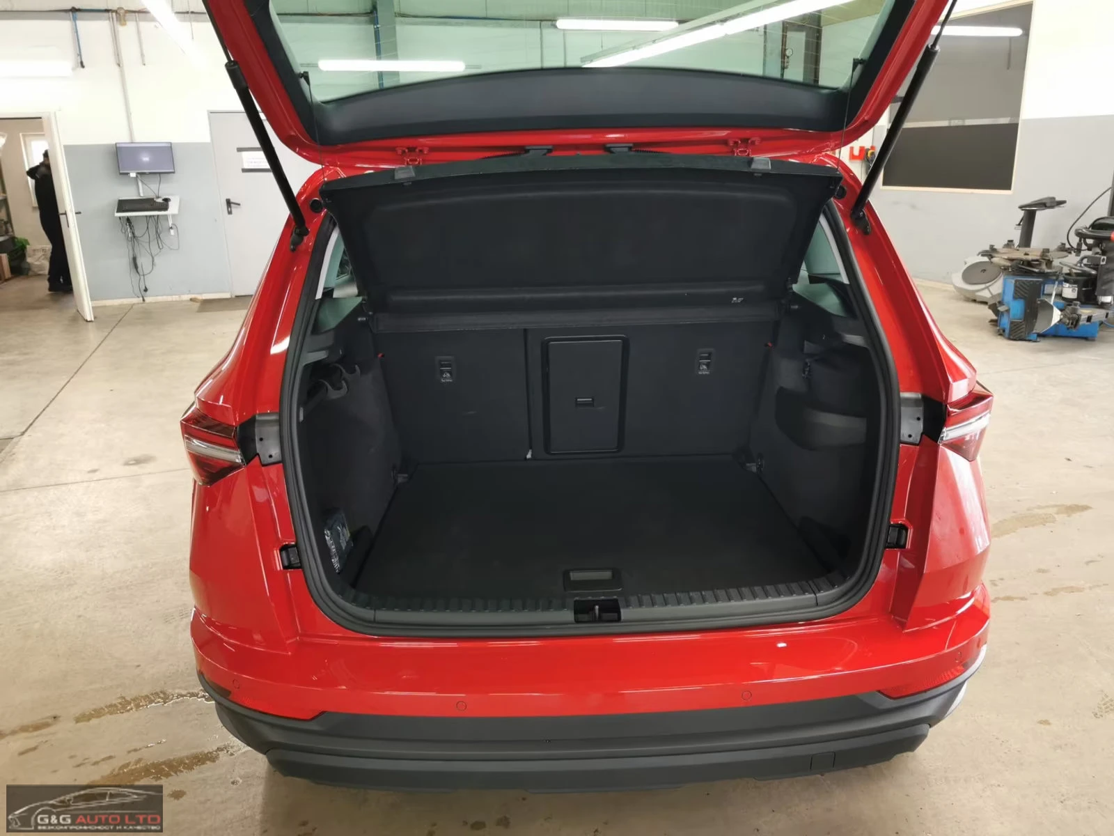 2025 Skoda Karoq 1.5TSI 150HP SELECTION CAMAHK ACC LED NAVI 259q — 10