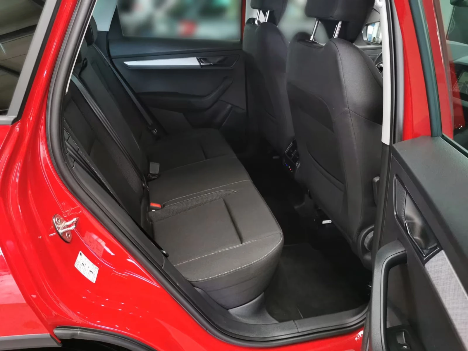 2025 Skoda Karoq 1.5TSI 150HP SELECTION CAMAHK ACC LED NAVI 259q — 9