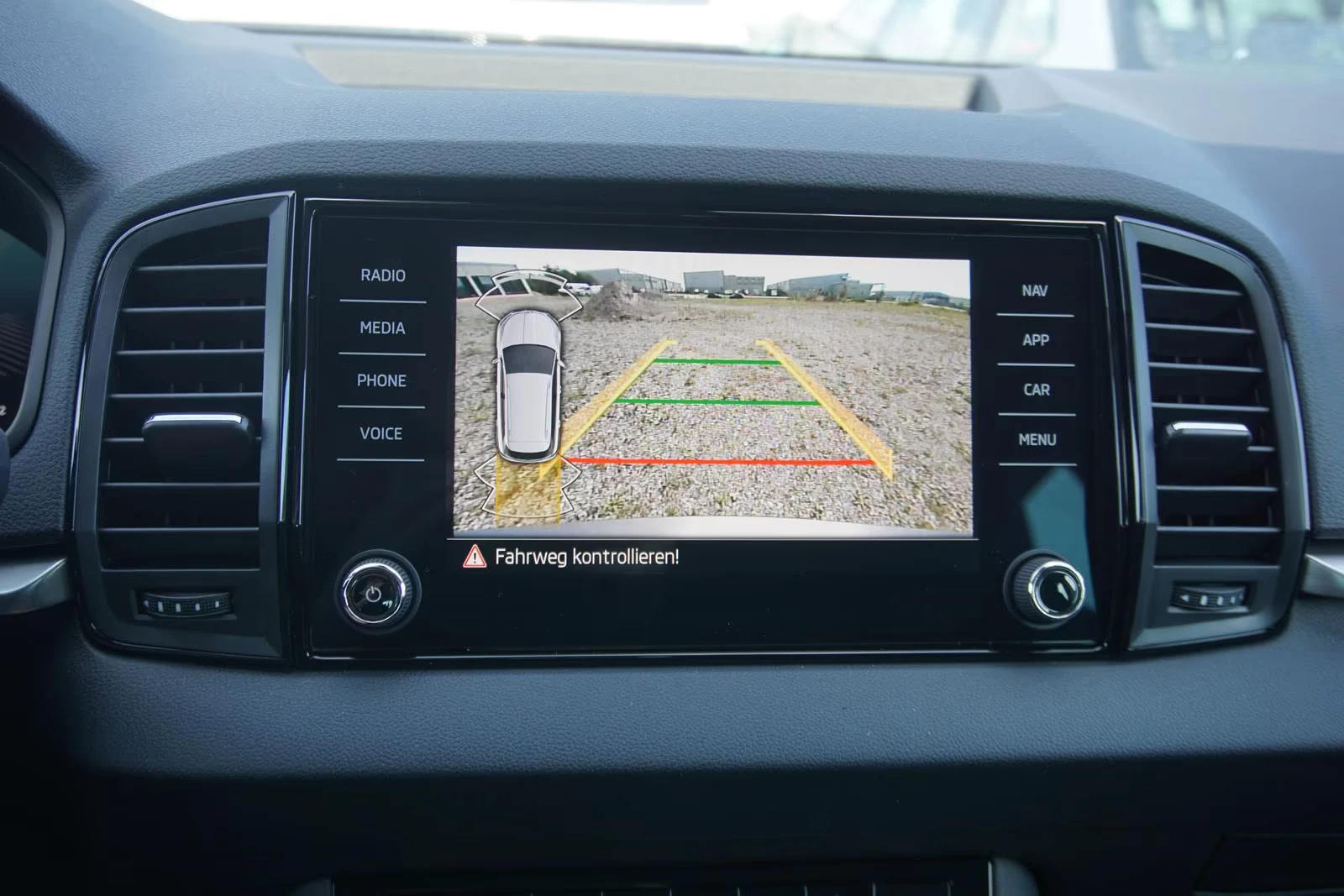 2024 Skoda Karoq 1.5TSI 150HP SELECT DSG AHK CAM NAVI CPLAY 261q — 8