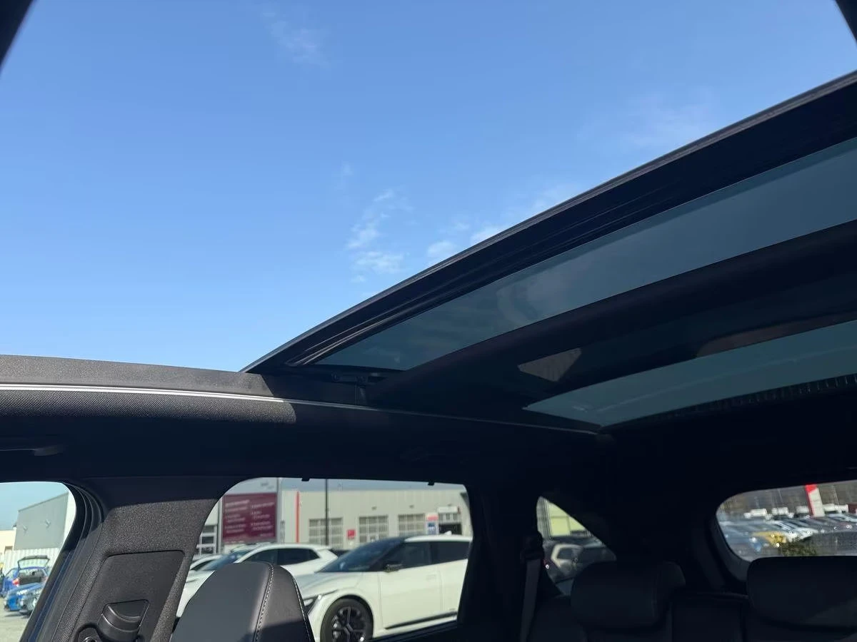 2025 Kia Sorento 1.6HEV 215HP PLATINUM 360 4X4 HUD PANO BOSE 396z — 11