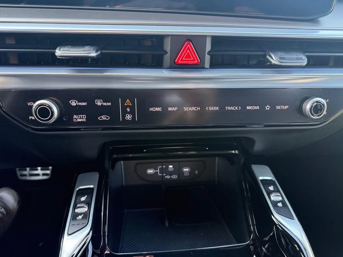 2025 Kia Sorento 1.6HEV 215HP PLATINUM 360 4X4 HUD PANO BOSE 396z — 13