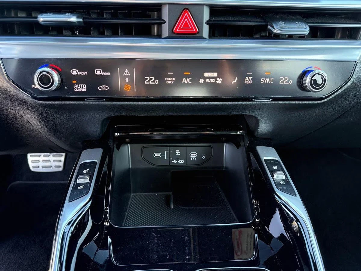 2025 Kia Sorento 1.6HEV 215HP PLATINUM 360 4X4 7SEAT PANO BOSE 397z — 14