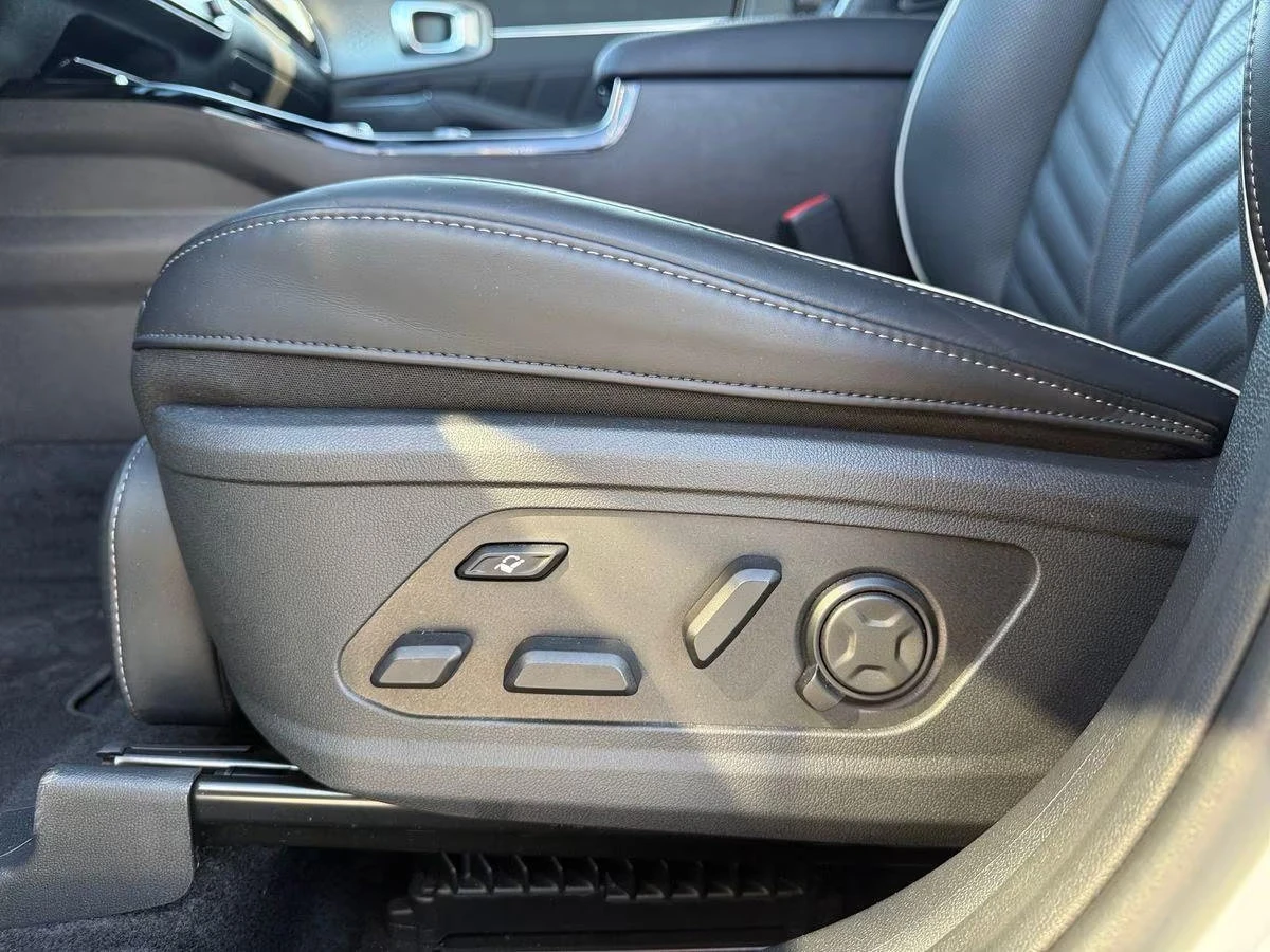 2025 Kia Sorento 1.6HEV 215HP PLATINUM 360 4X4 7SEAT PANO BOSE 397z — 10