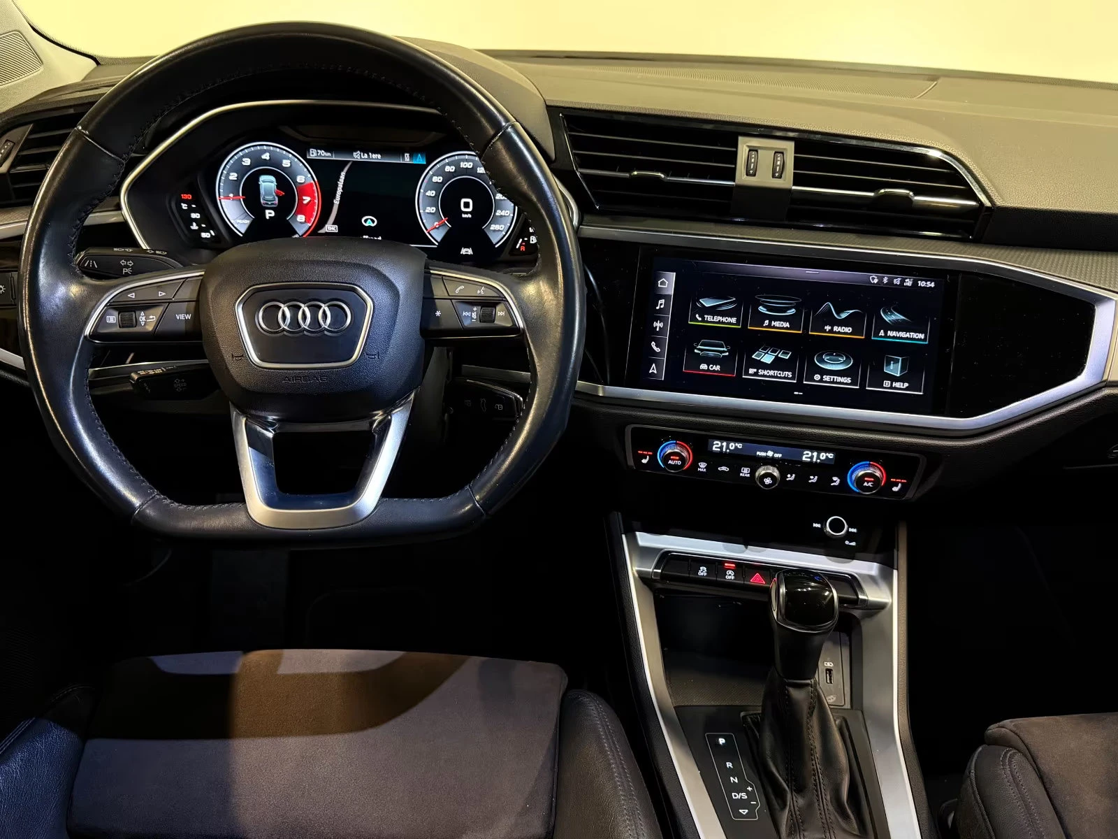 2019 Audi Q3 35TFSI 150HP S-LINE CAM NAVI CPLAY DIGI ALKH 273q — 10