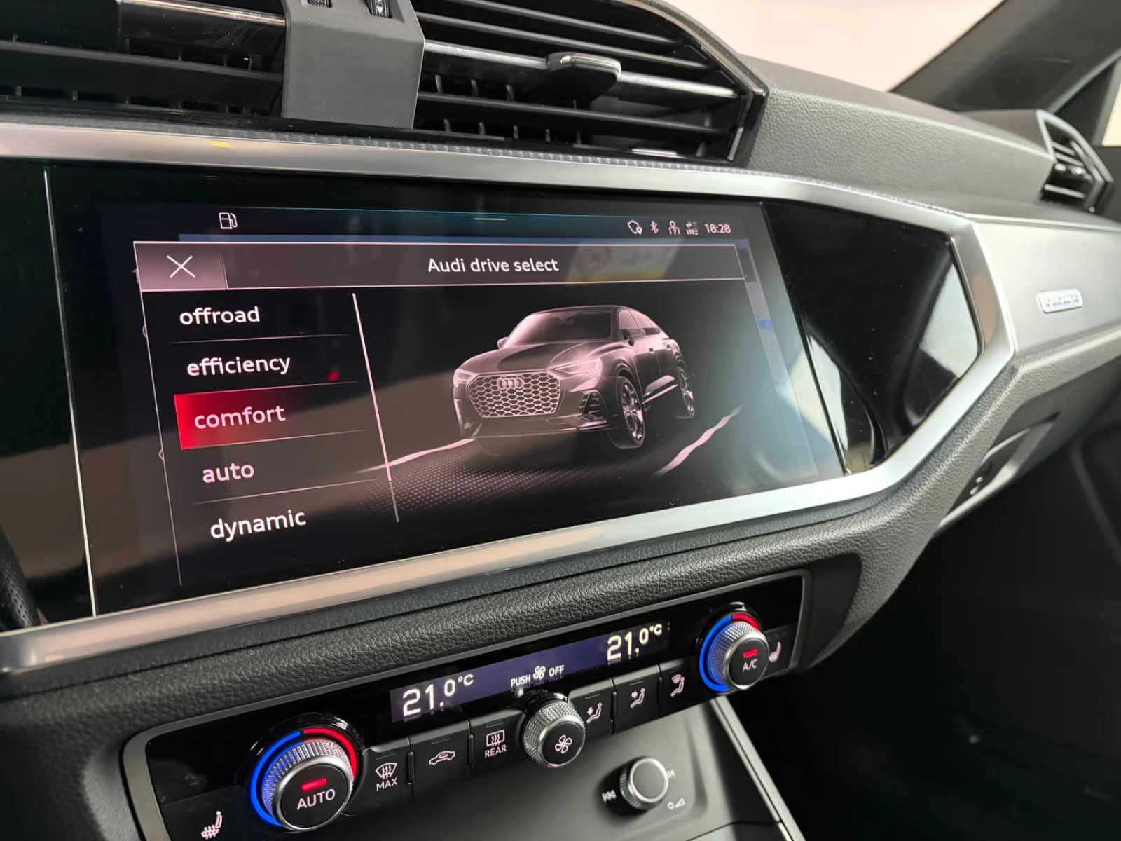 2021 Audi Q3 Sportback 40TFSI 190HP S-LINE PANO 360 SONOS 274q — 11