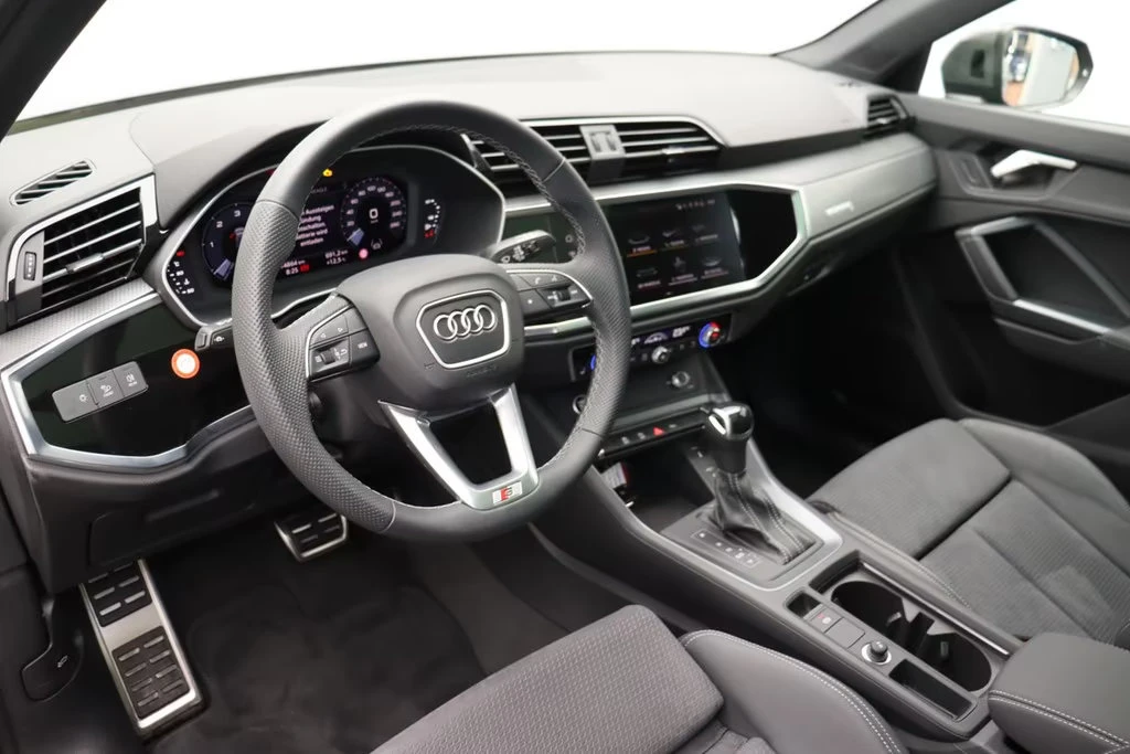 2025 Audi Q3 40TDI 193HP S-LINE QUATTRO MATRIX PANO 360 275q — 8
