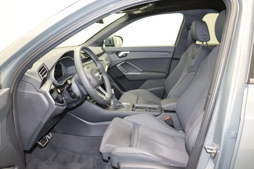 2025 Audi Q3 40TDI 193HP S-LINE QUATTRO MATRIX PANO 360 275q — 6