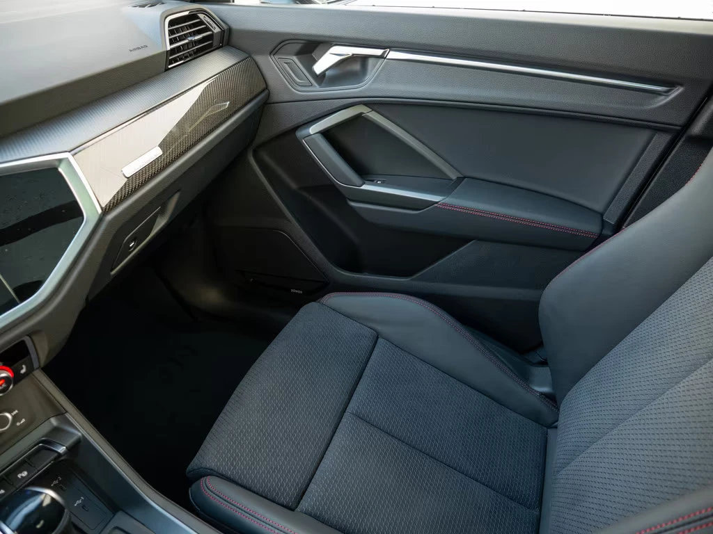2025 Audi Q3 40TFSI 190HP QUATTRO 360 PANO SONOS MEMO 277q — 14