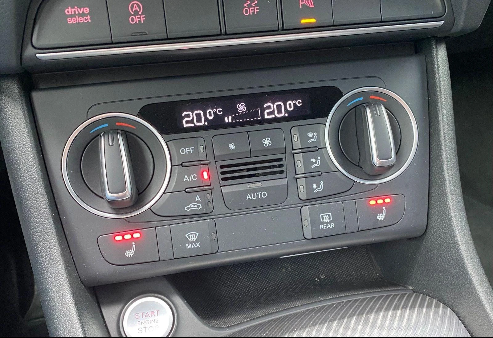 2016 Audi Q3 QUATTRO 184HP S-LINE AHK LED NAVI 278q — 11