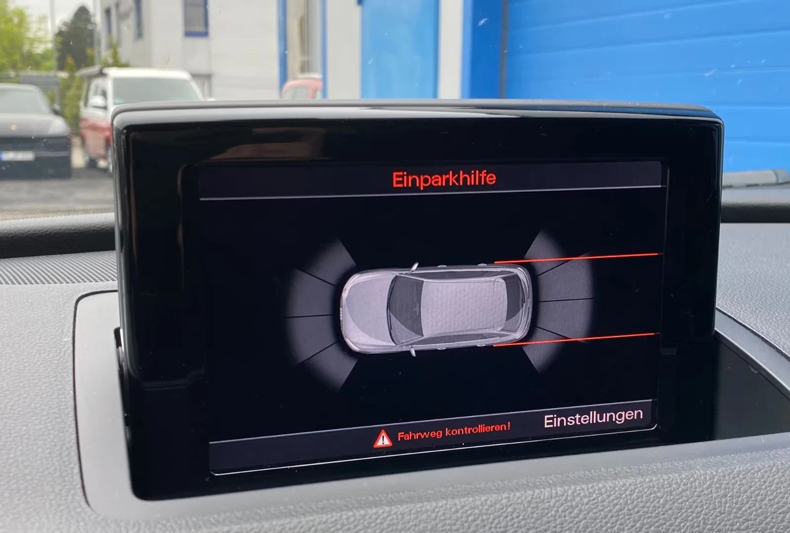 2016 Audi Q3 QUATTRO 184HP S-LINE AHK LED NAVI 278q — 10