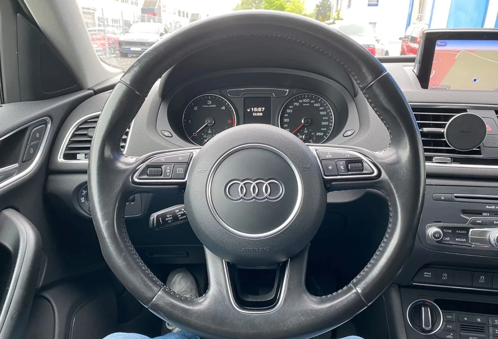 2016 Audi Q3 QUATTRO 184HP S-LINE AHK LED NAVI 278q — 8