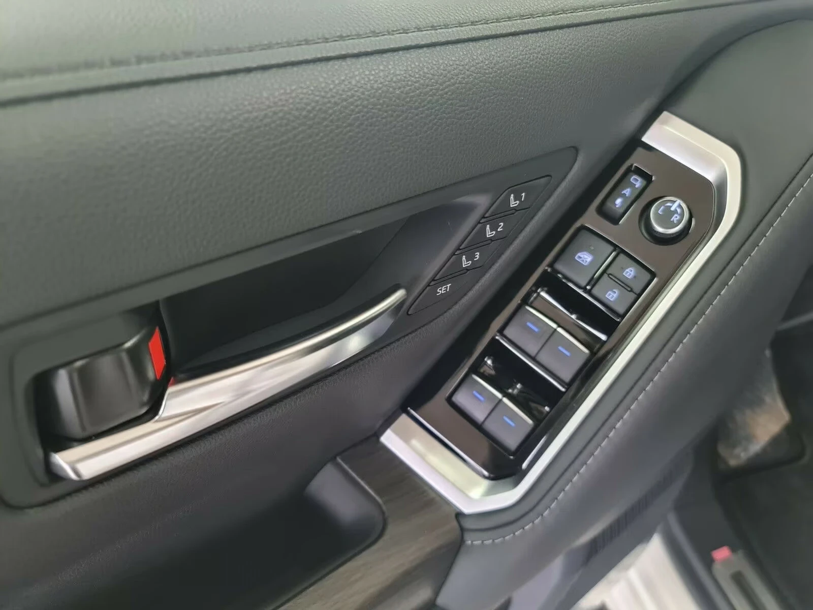 2026 Toyota Land Cruiser LC300 415HP 70thANNIVERSARY HUD 360 MEMO 294q — 11