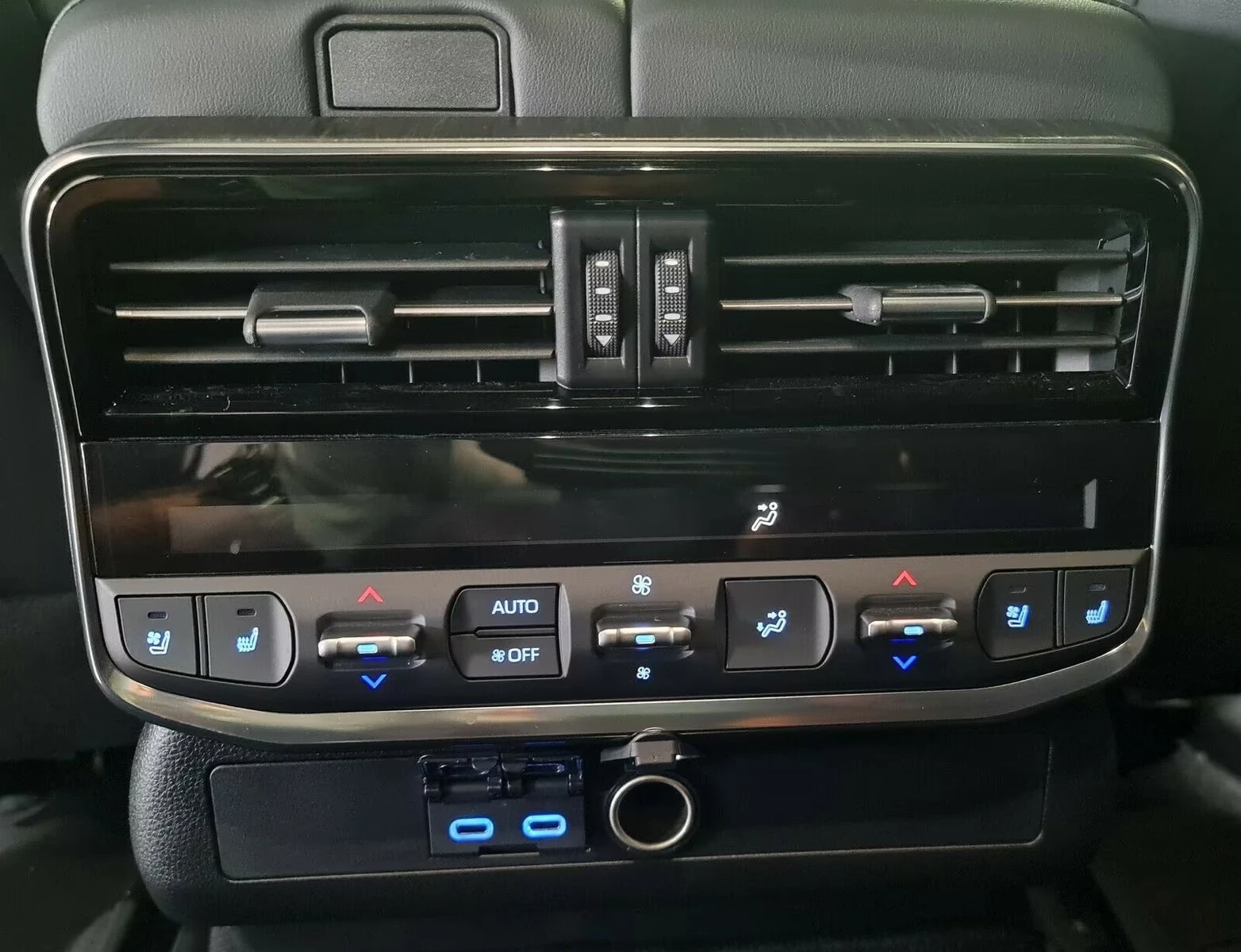 2026 Toyota Land Cruiser LC300 415HP 70thANNIVERSARY HUD 360 MEMO 294q — 16