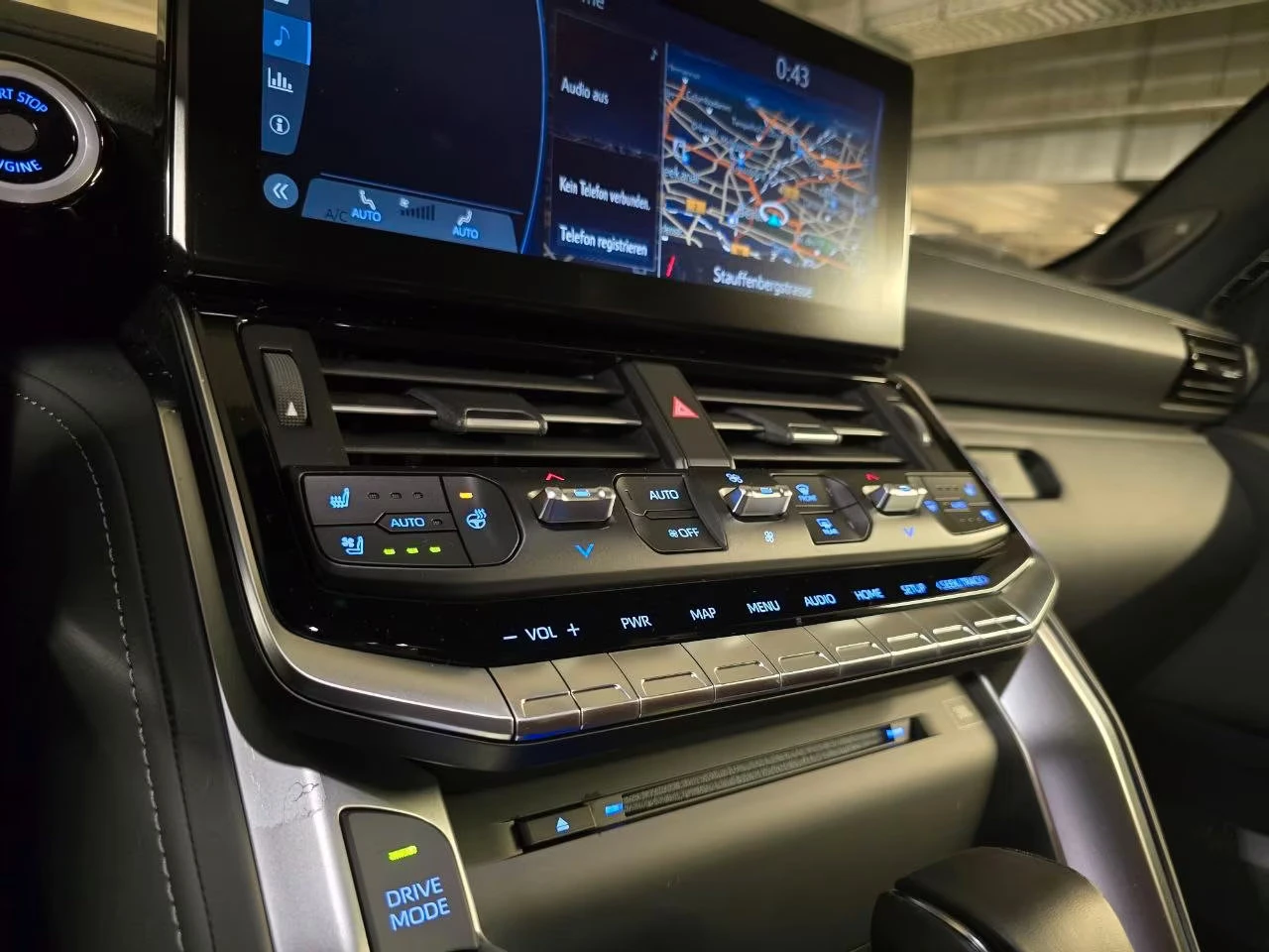2023 Toyota Land Cruiser НОВ LC300 303HP PREMIUM 70thANNIV PANO JBL 297q — 10