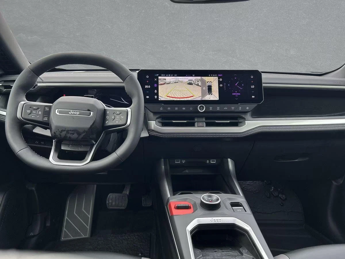 2026 Jeep Compass EV 213HP MASSAGE PANO 360 MEMO MATRIX HUD 302q — 6
