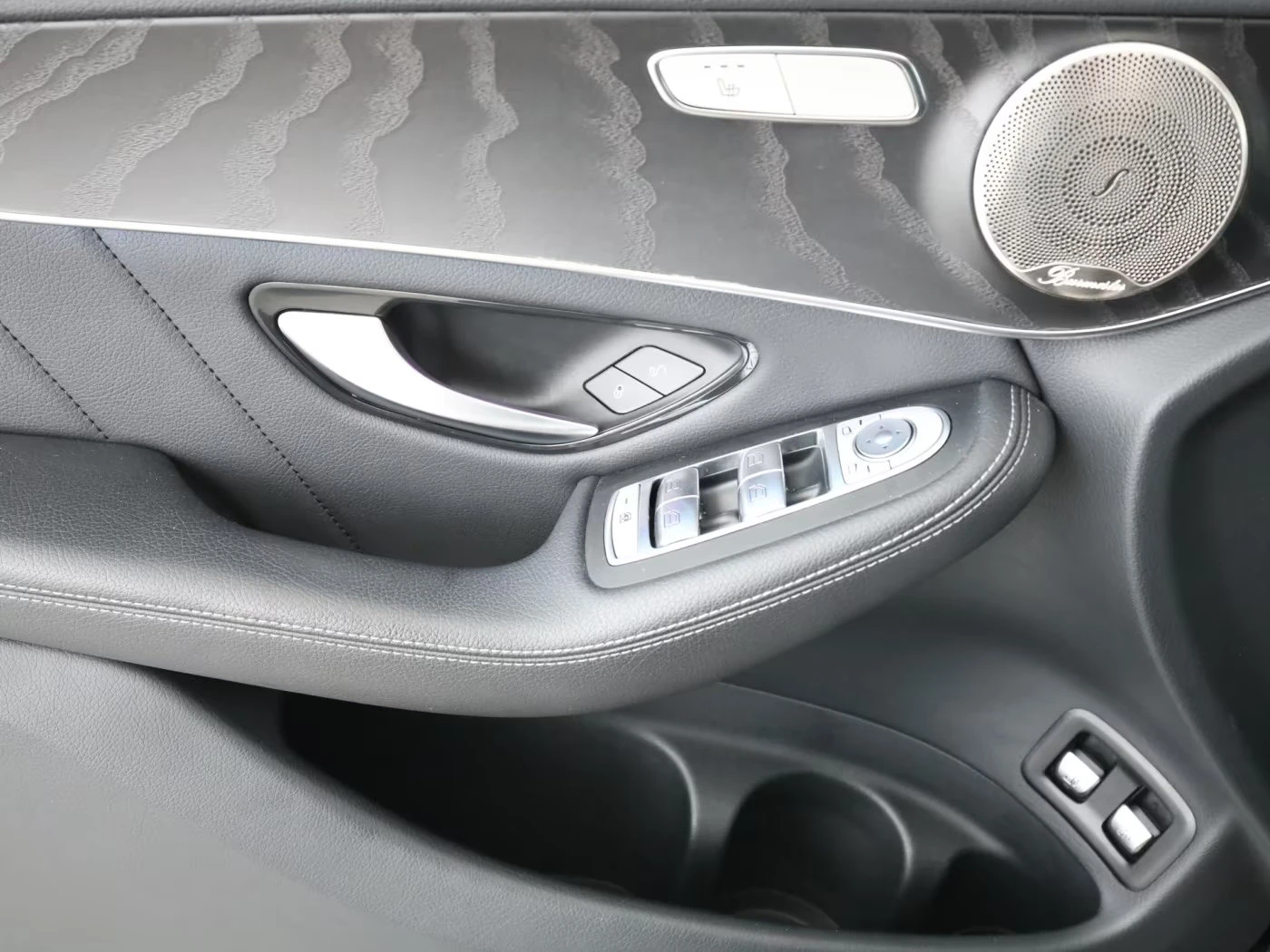 2022 Mercedes-Benz GLC 300 e4MATIC 320HP COUPE AMG BURM CAM LED KLESS 346q — 12