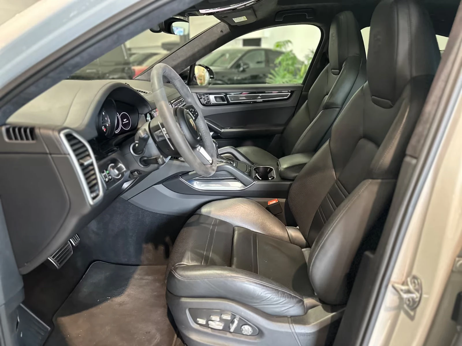 2020 Porsche Cayenne TURBO 549HP COUPE S.CLOSE PANO BOSE 360 HUD 353q — 6