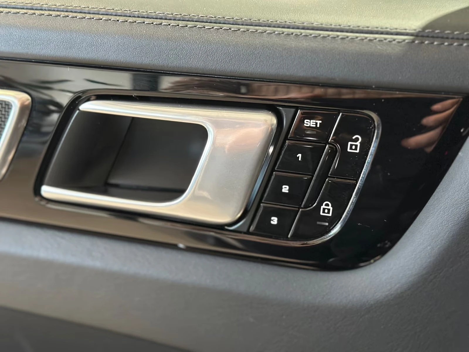2020 Porsche Cayenne TURBO 549HP COUPE S.CLOSE PANO BOSE 360 HUD 353q — 12