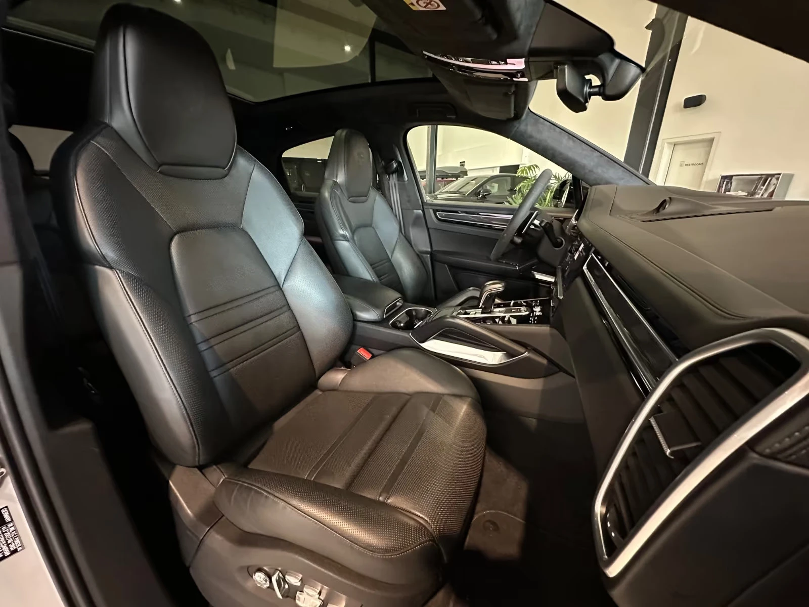 2020 Porsche Cayenne TURBO 549HP COUPE S.CLOSE PANO BOSE 360 HUD 353q — 14