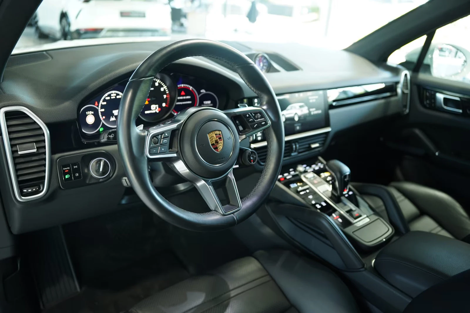 2018 Porsche Cayenne CHRONO 340HP PANO 360 MEMO LED CPLAY 355q — 7
