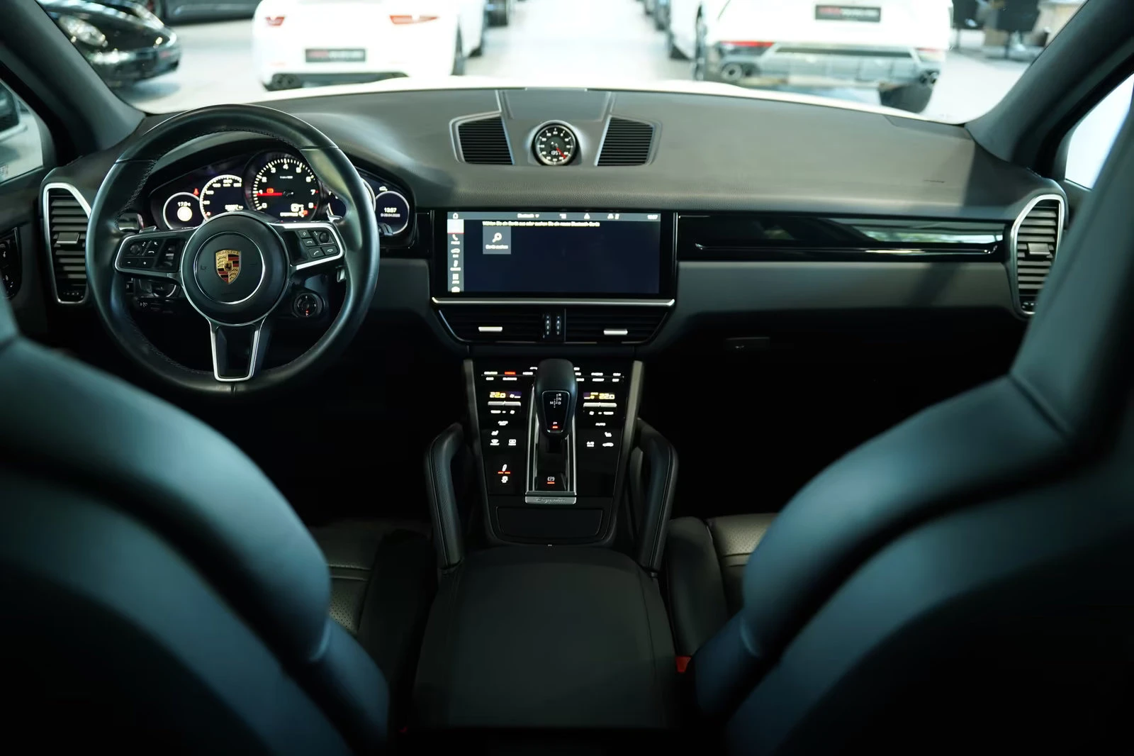 2018 Porsche Cayenne CHRONO 340HP PANO 360 MEMO LED CPLAY 355q — 8