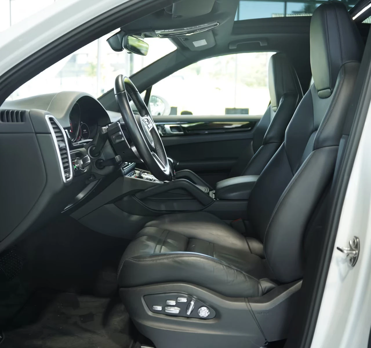 2018 Porsche Cayenne CHRONO 340HP PANO 360 MEMO LED CPLAY 355q — 6