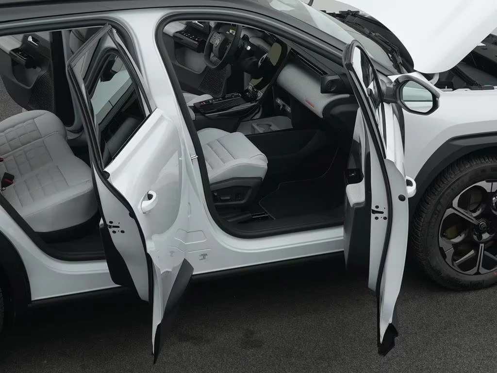 2025 Citroen C5 Aircross ELEKTRO — 9