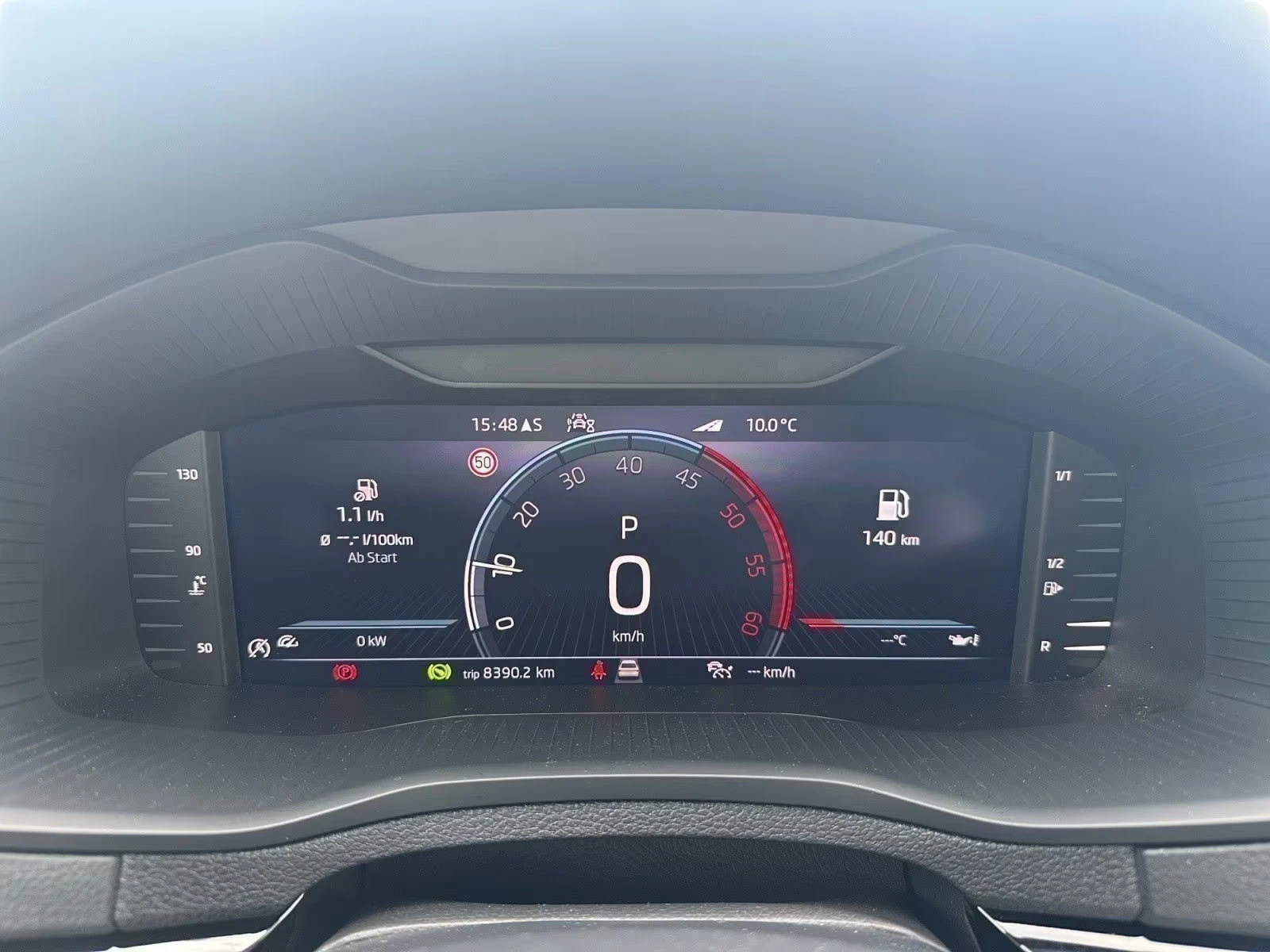 2024 Skoda Karoq 2.0TDI 116HP DSG STYLE ACC CPLAY 365q — 10