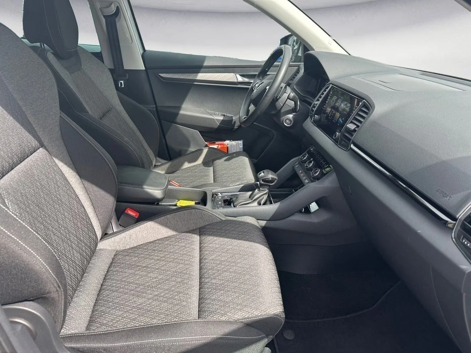 2024 Skoda Karoq 2.0TDI 116HP DSG STYLE ACC CPLAY 365q — 11