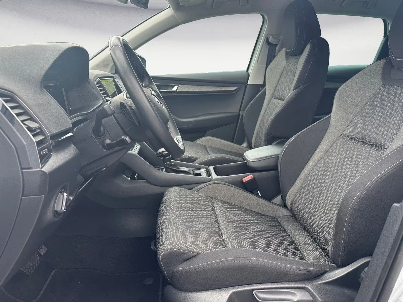 2024 Skoda Karoq 2.0TDI 116HP DSG STYLE ACC CPLAY 365q — 8