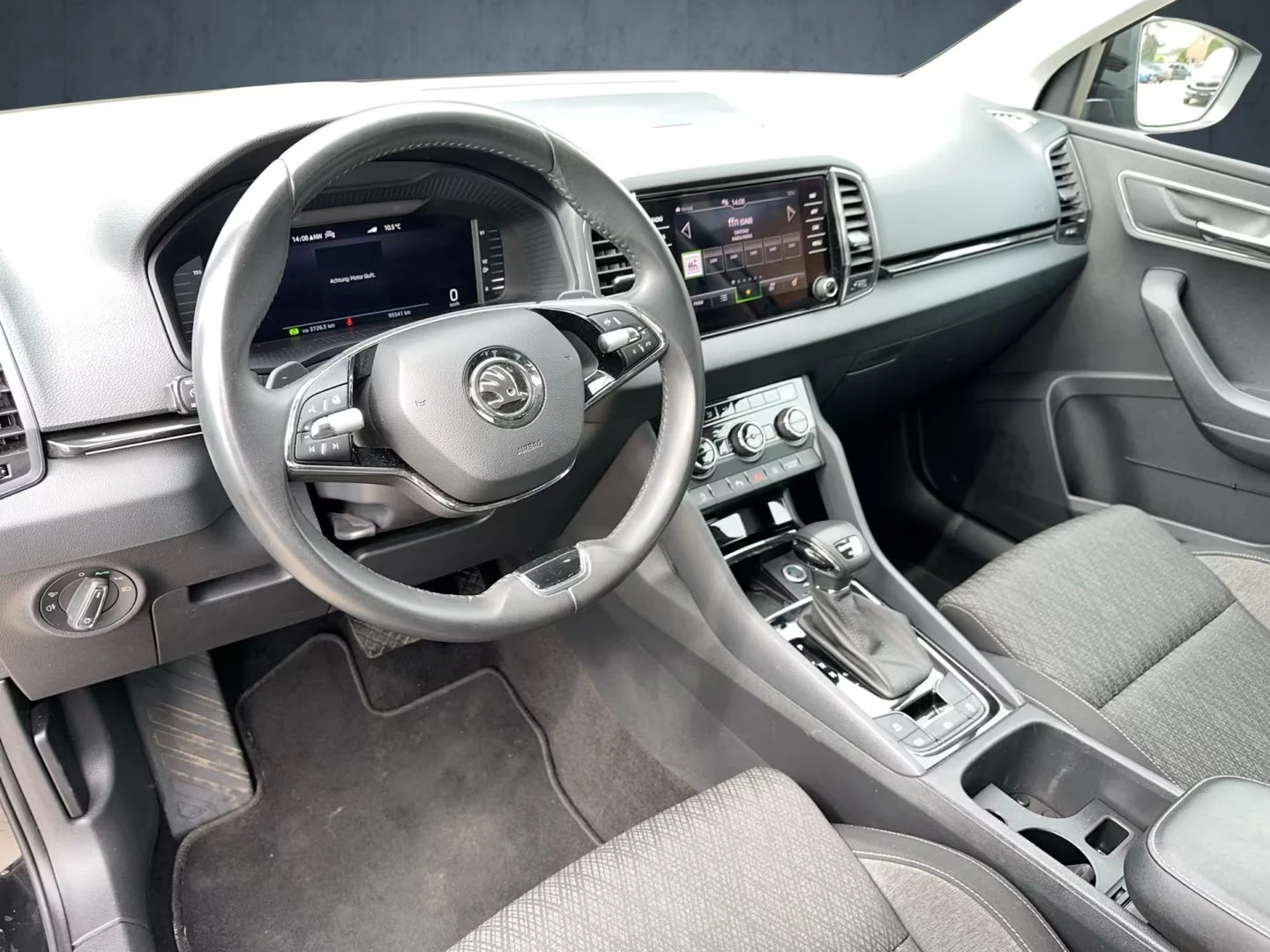 2024 Skoda Karoq 2.0TDI 150HP 4X4 STYLE MATRIX AHK MEMO LED 366q — 9