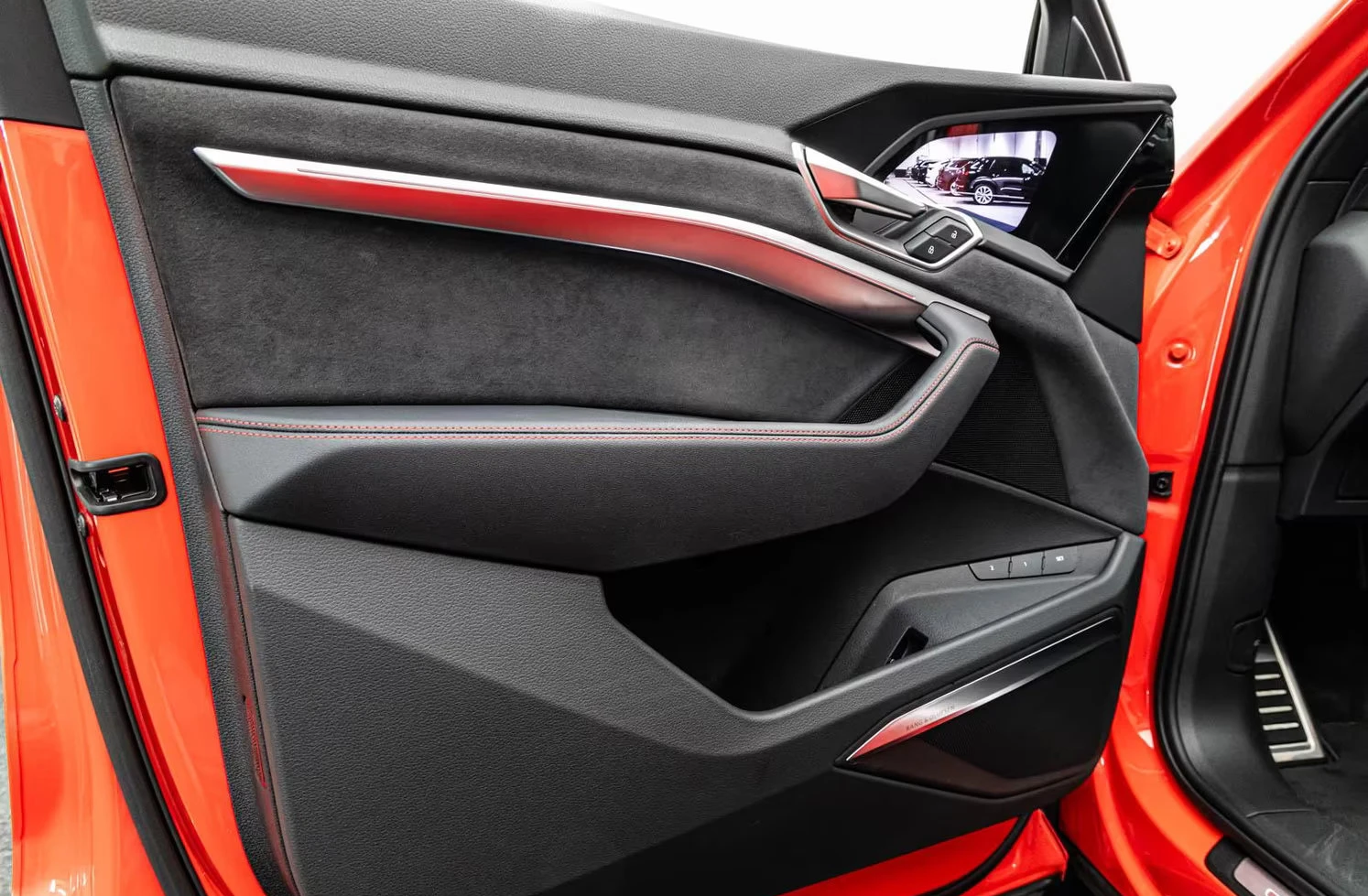 2024 Audi SQ8 e-tron 503HP BLACK MATRIX PANO 360 B&O HUD 369q — 13