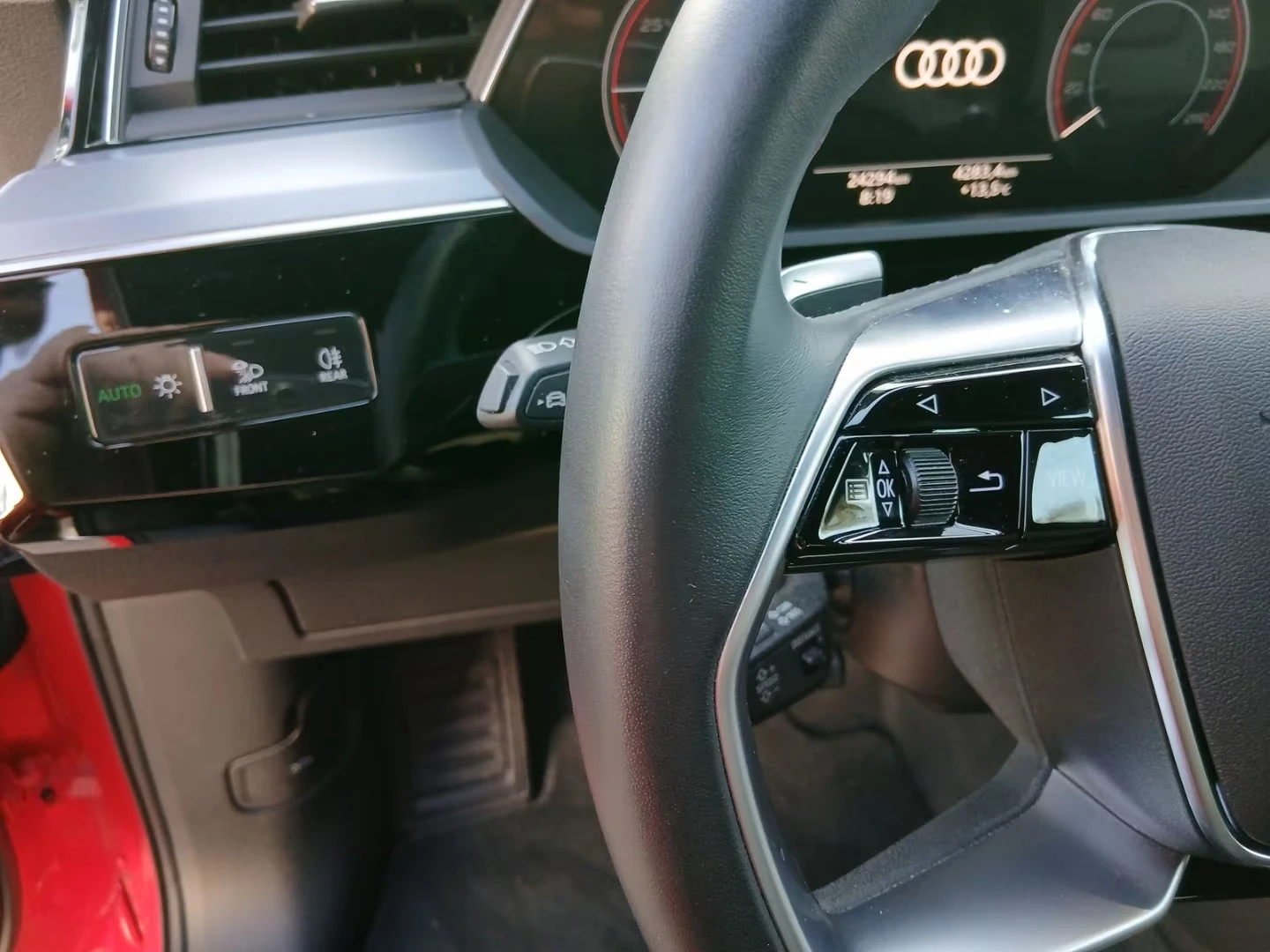 2024 Audi Q8 50 E-TRON 340HP SPORTBACK ADVANCED AHK CPLAY 371q — 9
