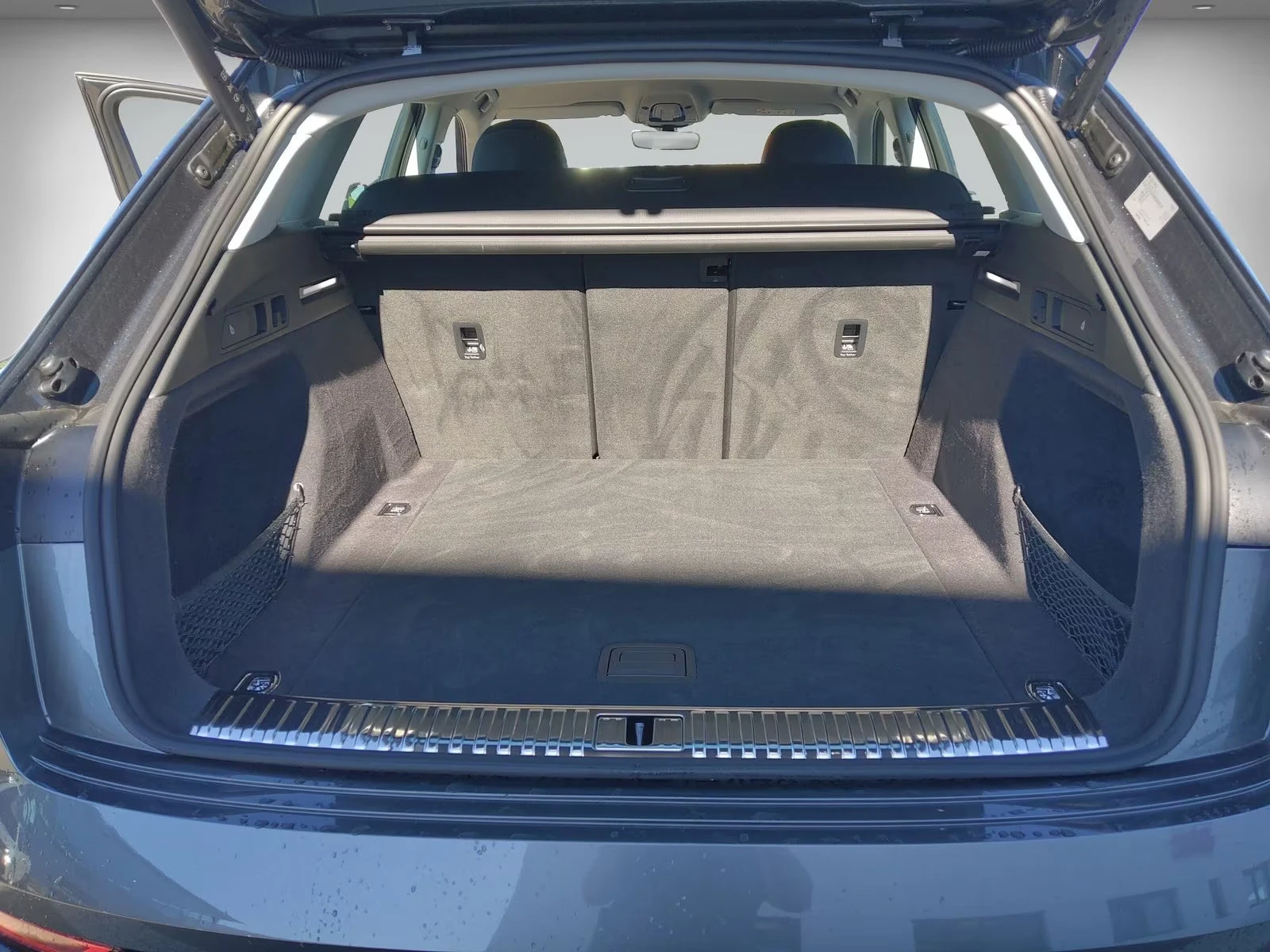 2024 Audi Q8 50e-tron 340HP S-LINE MATRIX QUATTRO 360 NAVI 377q — 13