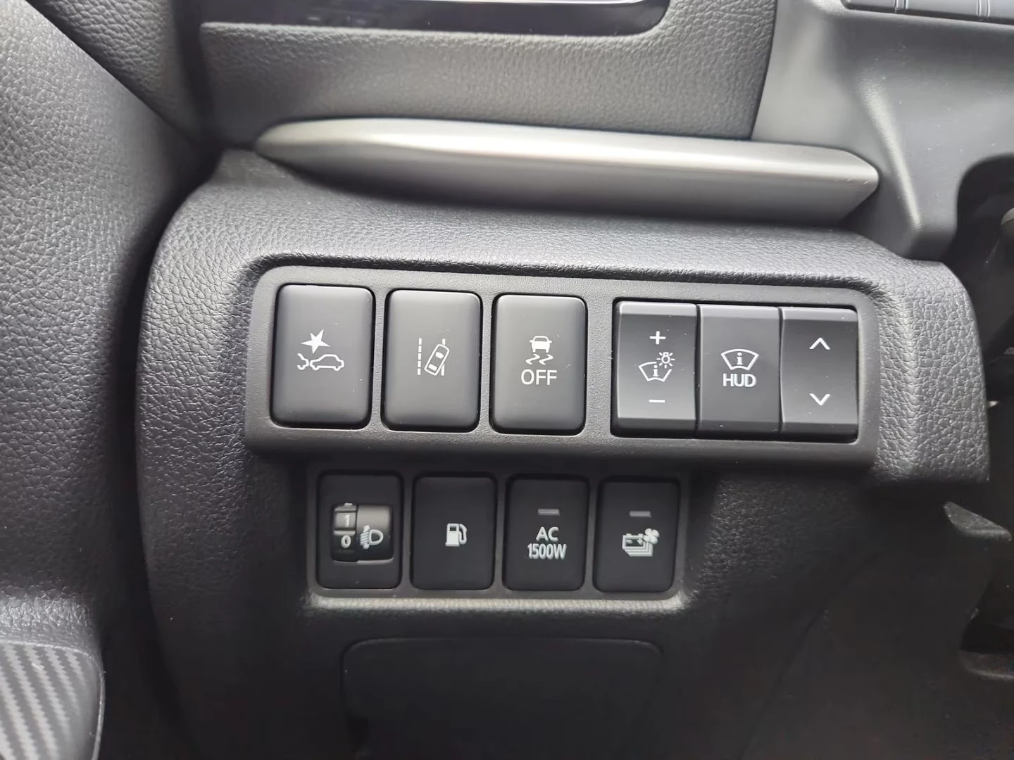 2022 Mitsubishi Eclipse Cross 2.4PHEV 188HP TOP 4WD 360 HUD PANO ACC 485z — 16