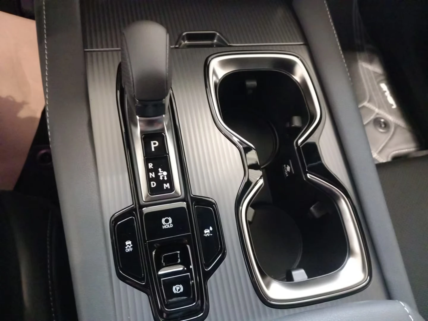 2025 Lexus RX 500h F-SPORT 371HP 4X4 KLESS 360 NAVI 261h — 15